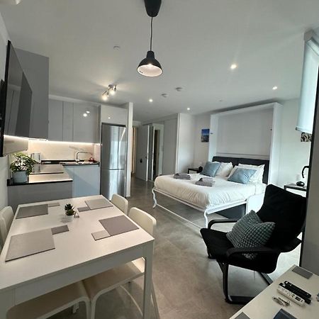 E1 Apartment High Level Sea View Gibraltar Exterior foto