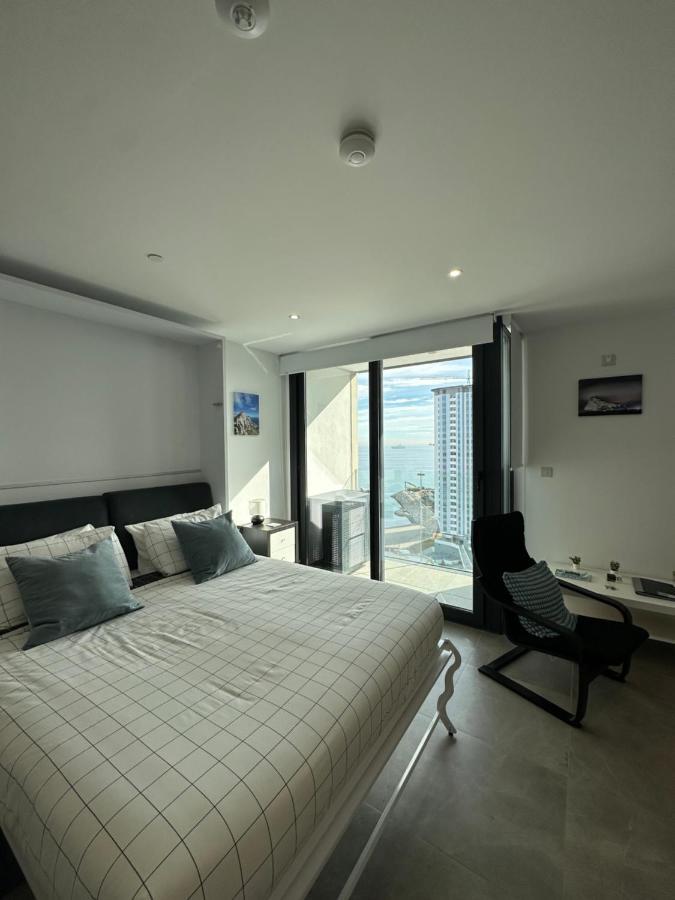 E1 Apartment High Level Sea View Gibraltar Exterior foto